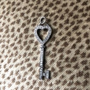 Sterling silver heart pendant🗝